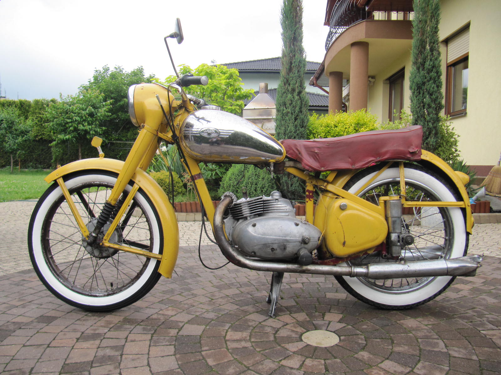 JAWA PERAK 250